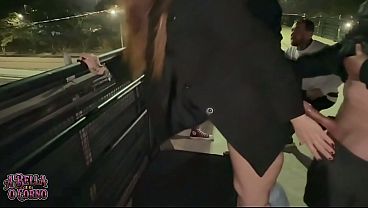Agreeable babe gives dude an cock riding