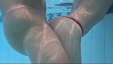 PETITE 18 YEAR OLD FULFILLS HER HORNY DREAM OF FUCKING UNDERWATER OUTDOORS